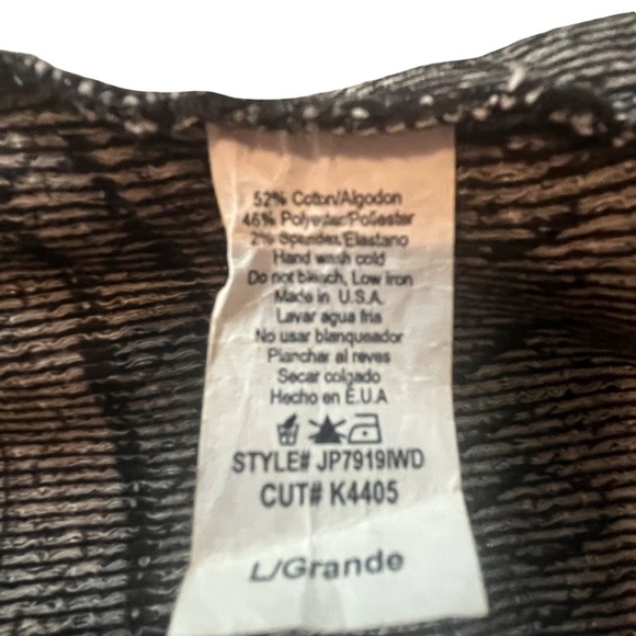 Windsor Black and White Patterned Romper. Size L. NWT. - Picture 8 of 9